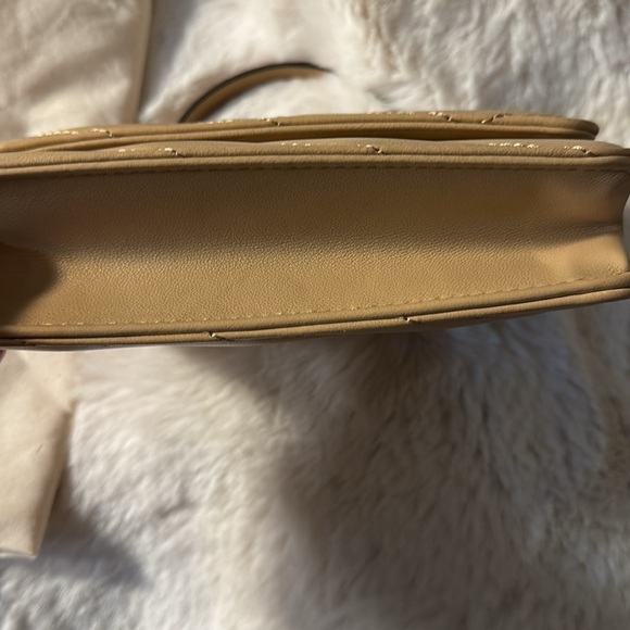 Used like 4x & Authentic Tory Burch Kira Mini Top Handle Chain Wallet - Picture 5 of 6